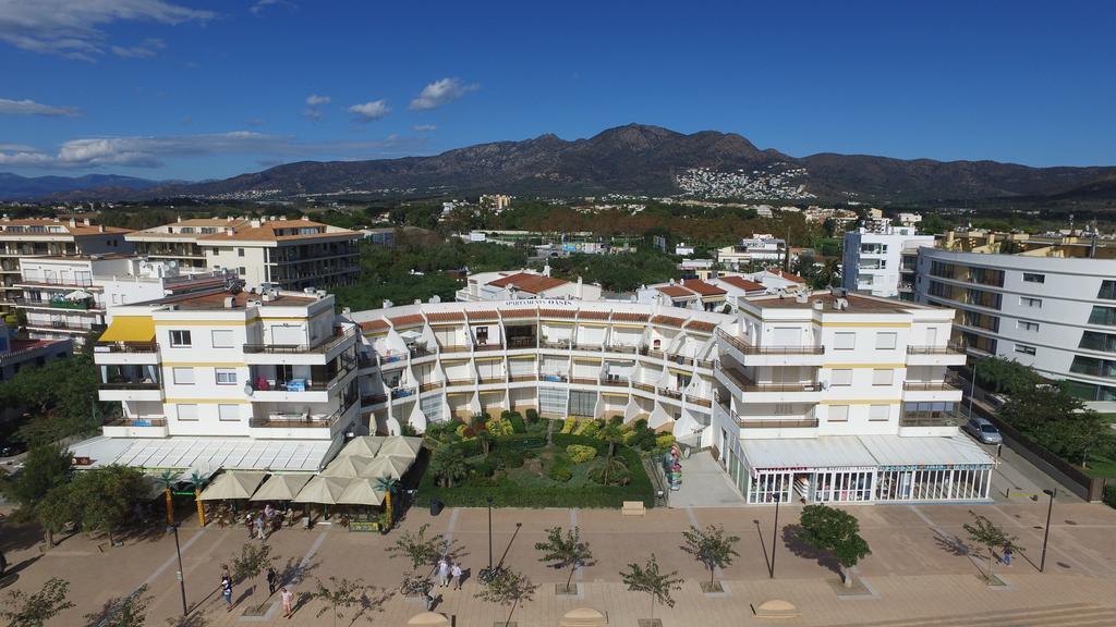 Inmosantos Oasis E3 Apartment Roses Ngoại thất bức ảnh